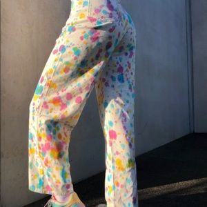 WIDE STRAIGHT STATEMENT JEANS